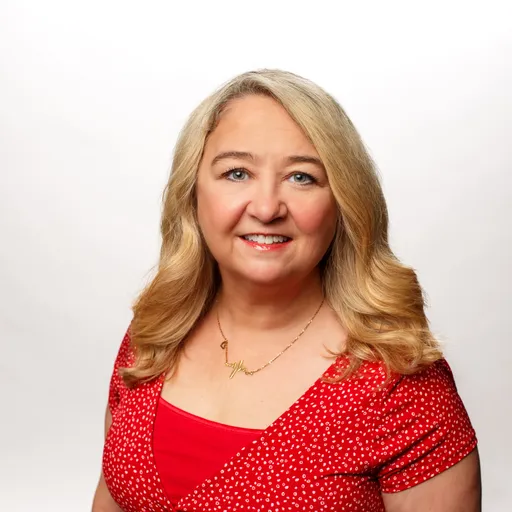 Carmen Jennett
