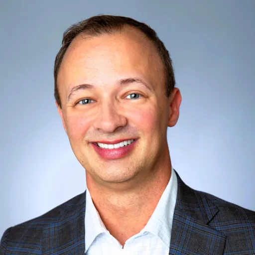Kenneth Tucker